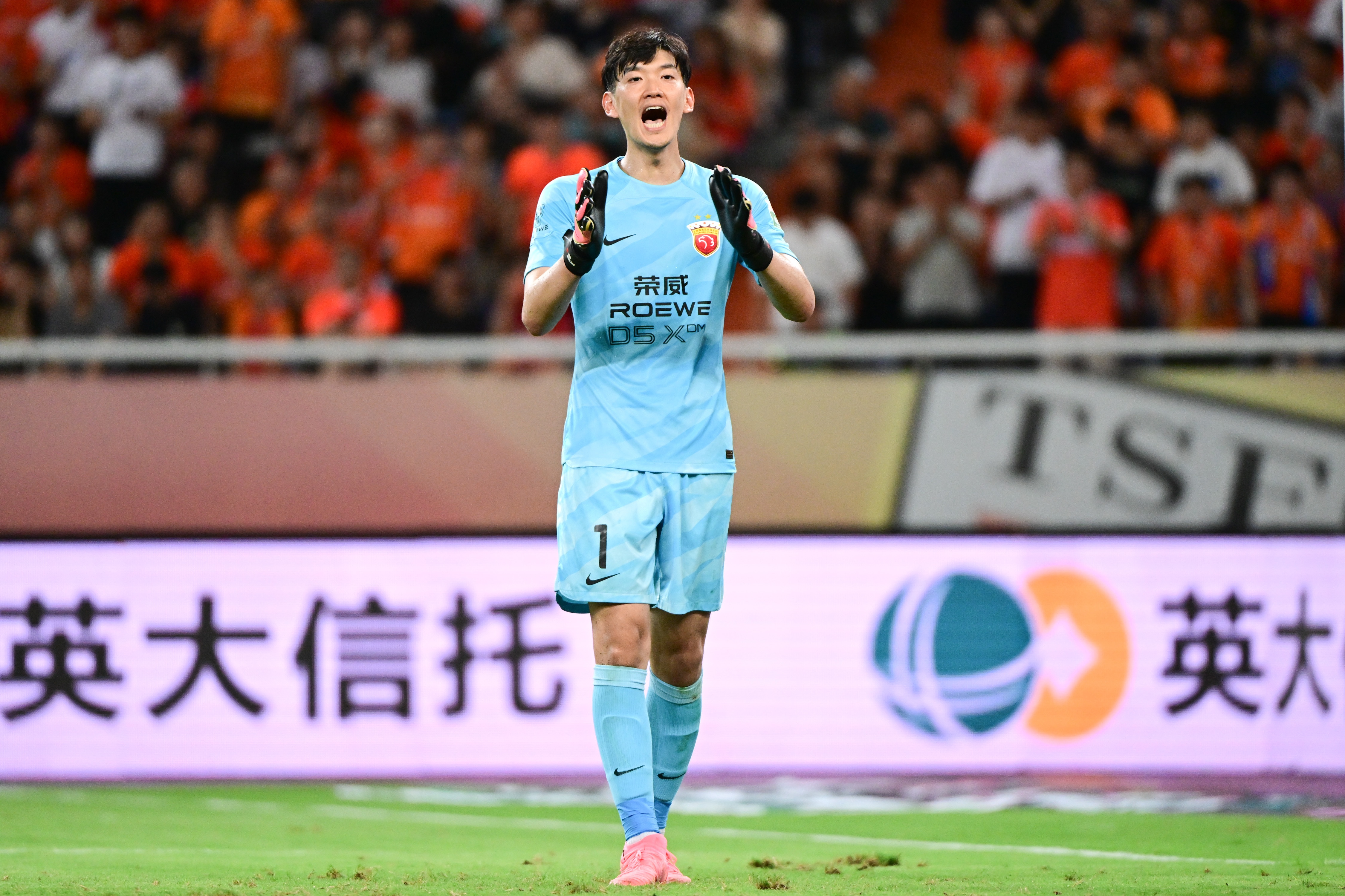 九游体育APP-沪媒：颜骏凌为国足出战62次，成为从佩兰到邵佳一的“八朝元老”